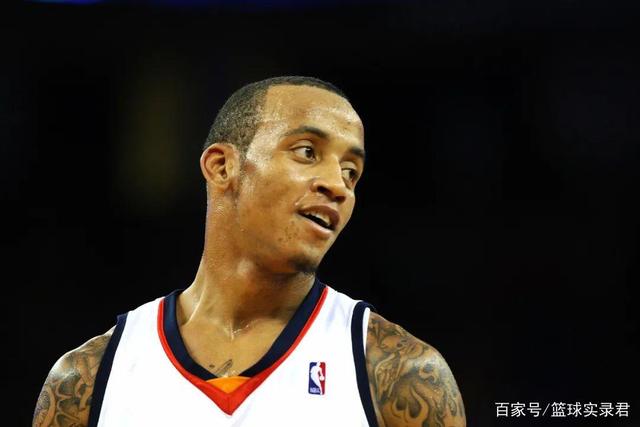 球队磨合提升：防守与进攻相辅相成